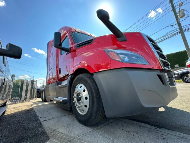 Truck Sales NJ: Freightliner Cascadia 2020