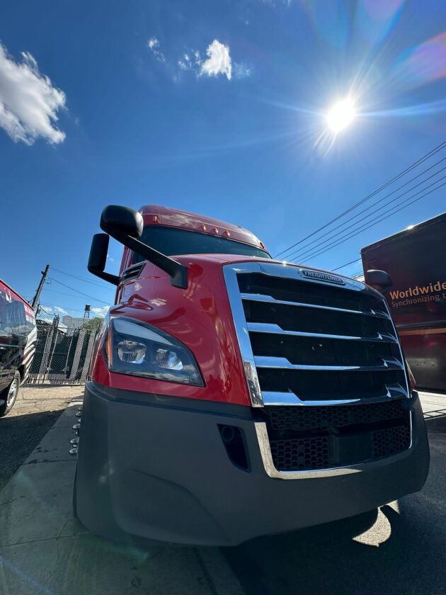 Truck Sales NJ: Freightliner Cascadia 2020