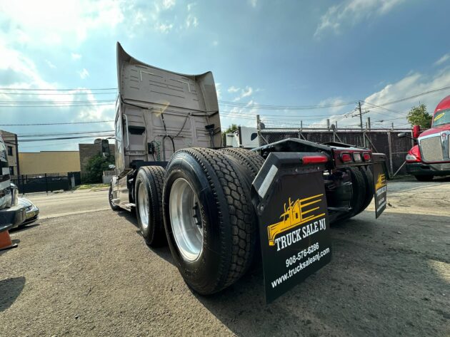 Truck Sales NJ: 2015 Volvo VNL Model 780