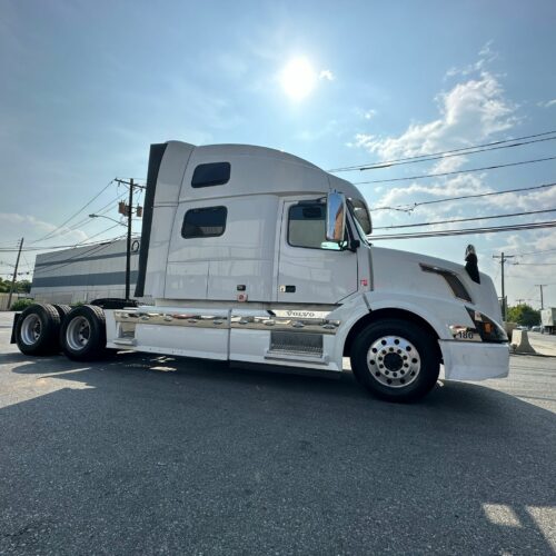 Truck Sales NJ: 2016 Volvo VNL Model 780