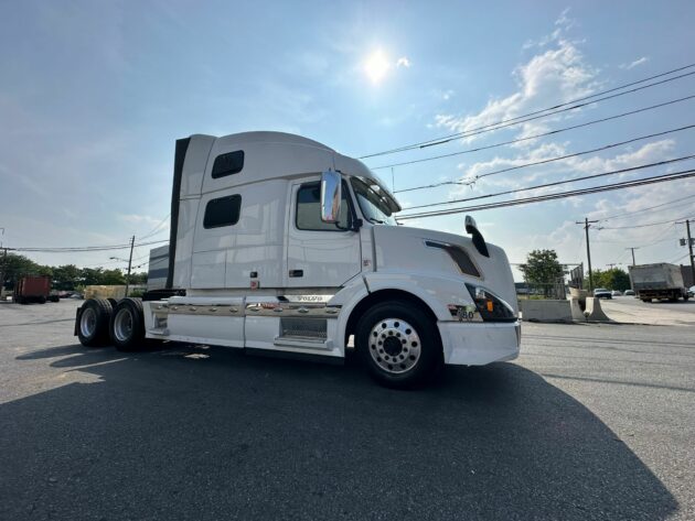 Truck Sales NJ: 2016 Volvo VNL Model 780