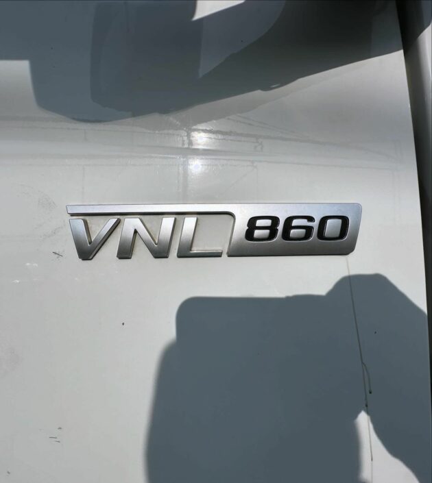 Truck Sales NJ: 2018 Volvo VNL Model 860