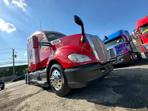 Truck Sales NJ: 2020 Kenilworth T680