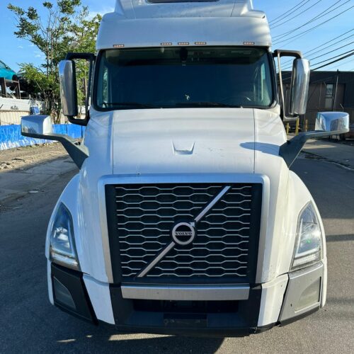 Truck Sale NJ: 2020 Volvo VNL model 860 color white