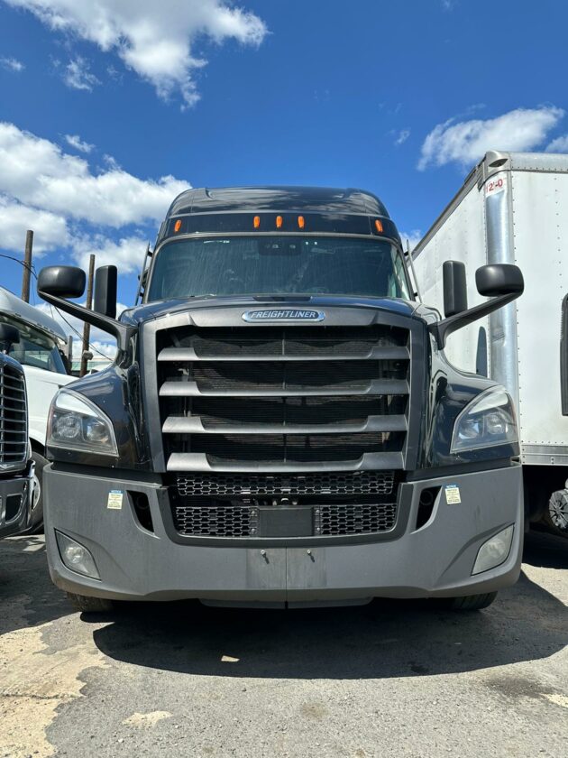 Truck Sales NJ: Freightliner Cascadia 2021