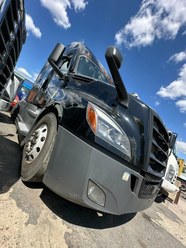 Truck Sales NJ: Freightliner Cascadia 2021