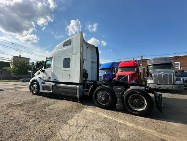 Truck Sales NJ: Peterbilt Model 579 2020