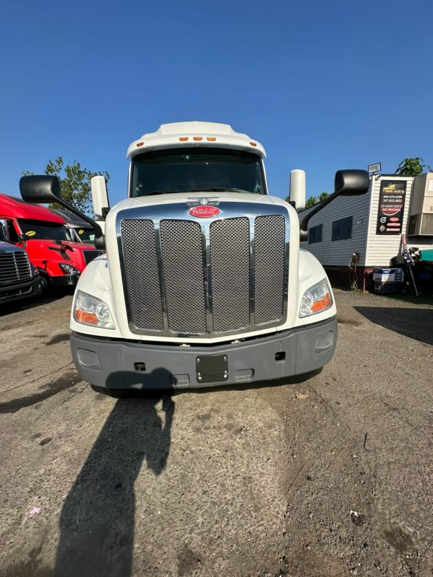 Truck Sales NJ: Peterbilt Model 579 2020