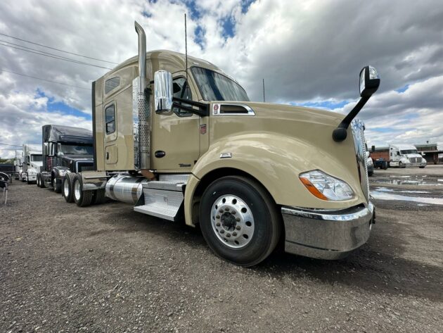 Truck Sales NJ: Volvo VNL Model 760