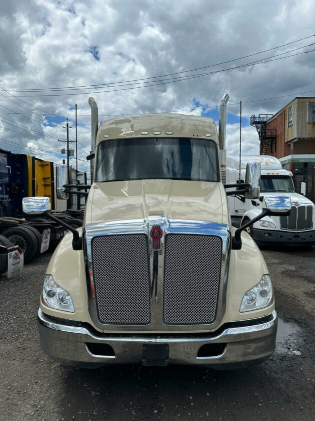 Truck Sales NJ: Volvo VNL Model 760