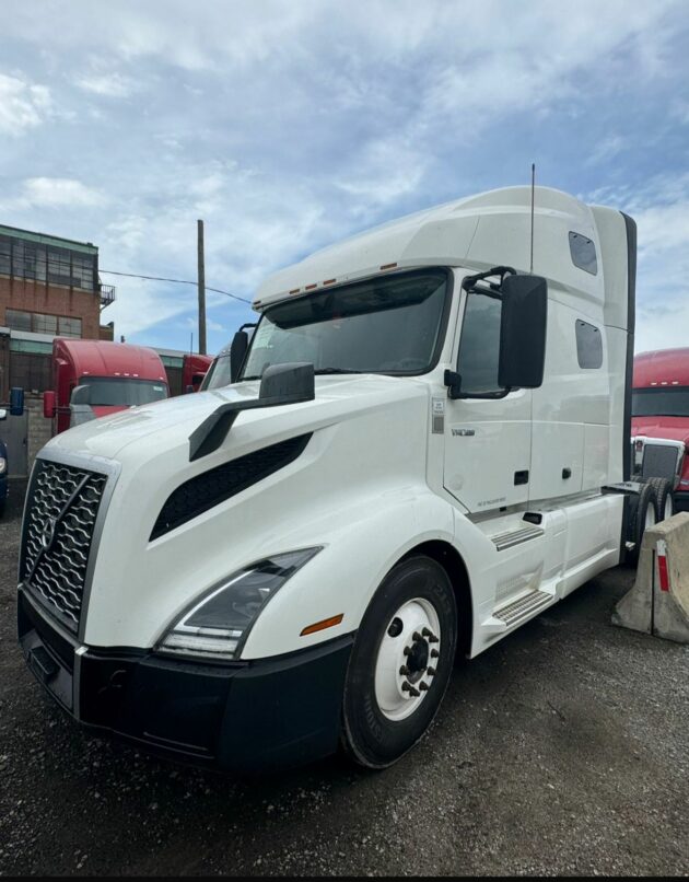 Truck Sales NJ: Volvo VNL Model 760