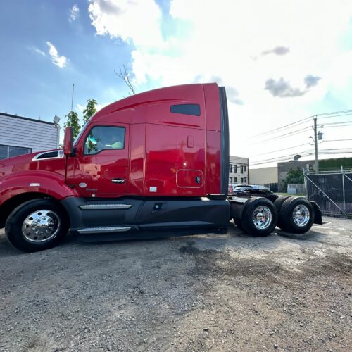 Truck Sales NJ: 2020 Kenworth Model T680 - Miles 364,244