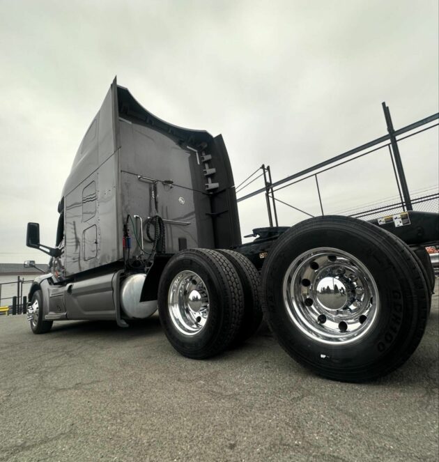 Truck Sales NJ: 2020 Peterbilt Model 579 - Miles 419,839