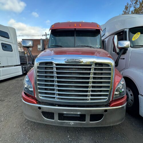 Truck Sales NJ: 2014 Freightliner Cascadia Engine Detrot DD15 - Miles 766,019