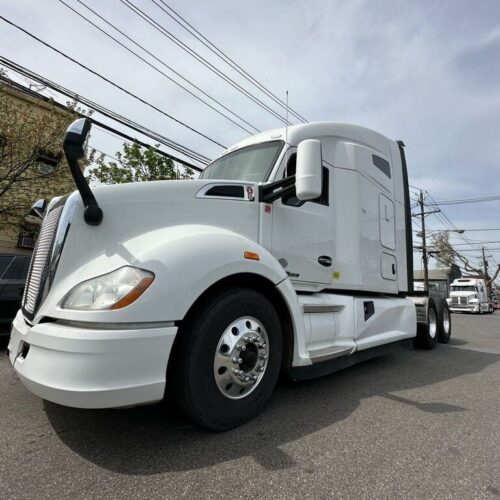 2017 Kenworth T680 - Miles 387,584