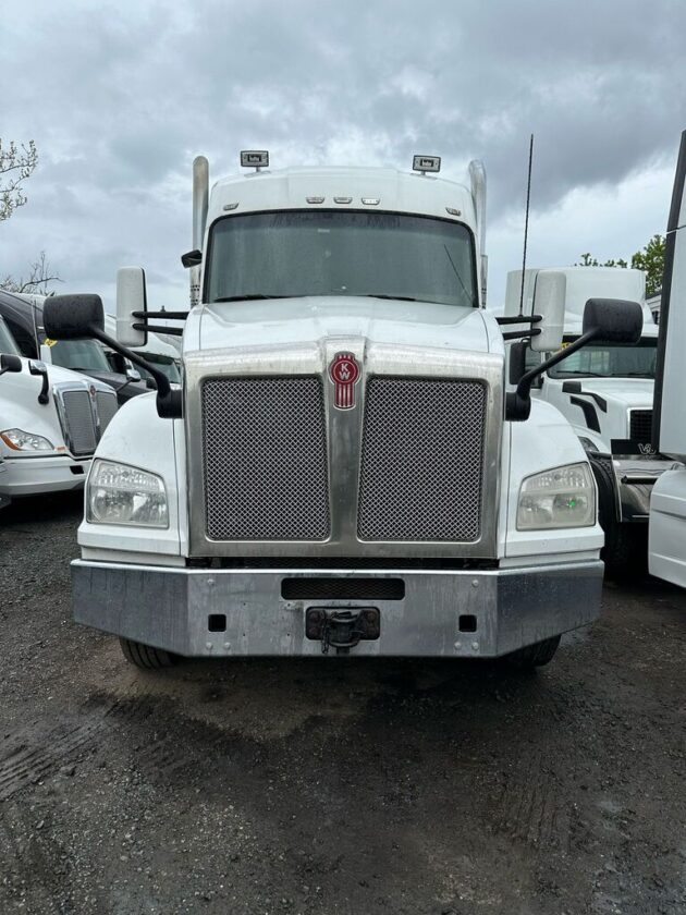 2018 Kenworth T880 - Miles 513654 - Image 10