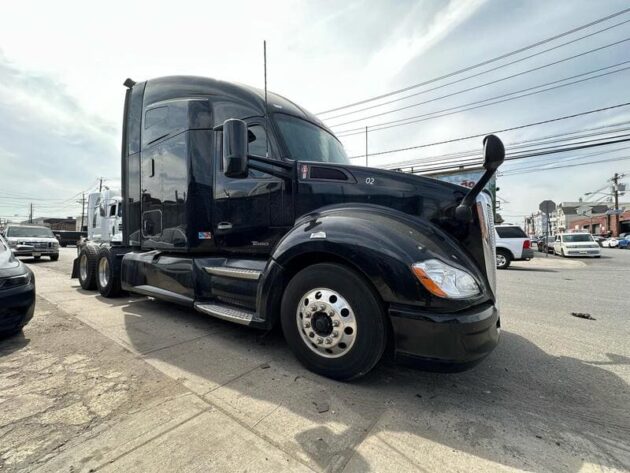2019 Kenworth T680 - Miles 582,393