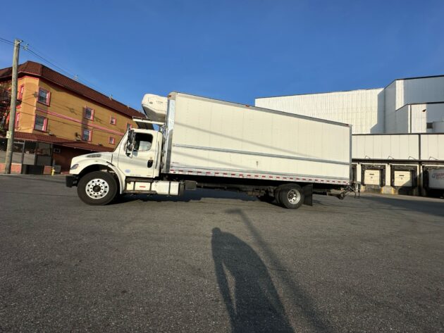 2018 Box Truck Reefer 26FT - Miles 193,405 - Image 11