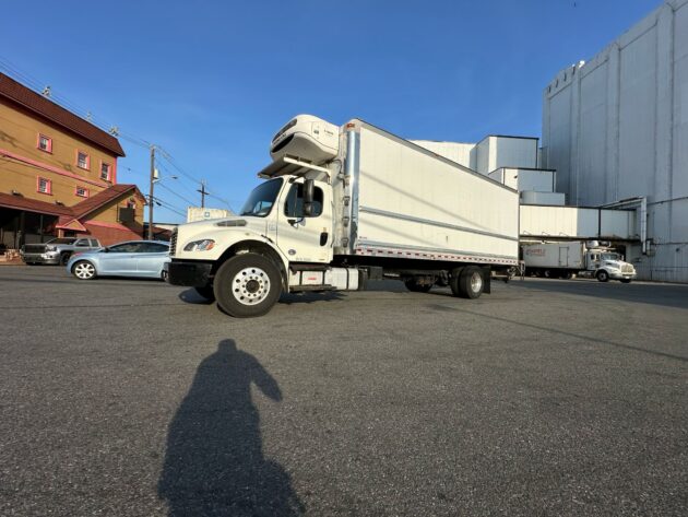 2018 Box Truck Reefer 26FT - Miles 193,405 - Image 12